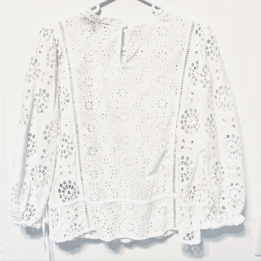 Banana Republic Elegant White Eyelet Blouse Sz XS - Picture 3 of 4